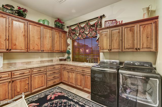 3504 S FIRST WATER Trail, Gold Canyon, AZ 85118