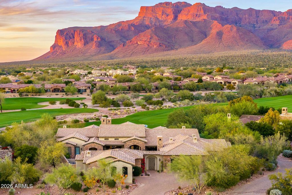 3504 S FIRST WATER Trail, Gold Canyon, AZ 85118