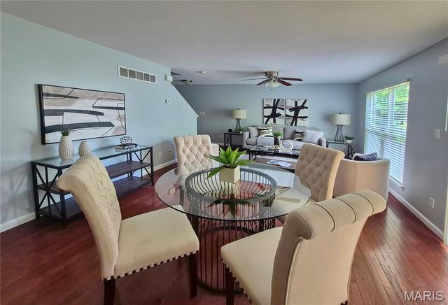 208 Waterside Crossing Ct, St Peters, MO 63376