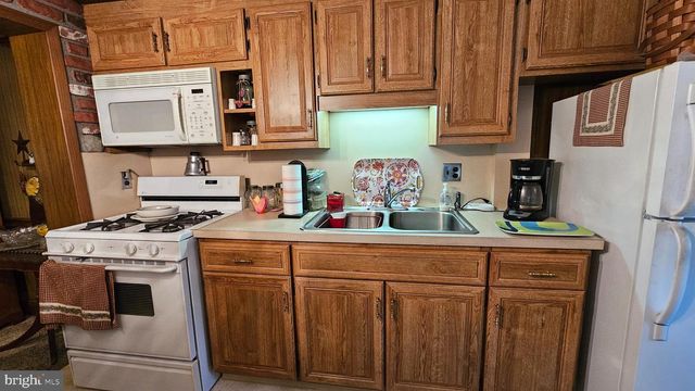 322 UNION ST, Columbia, PA 17512