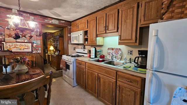 322 UNION ST, Columbia, PA 17512