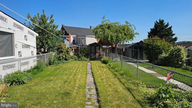 322 UNION ST, Columbia, PA 17512