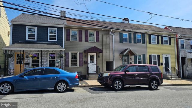 322 UNION ST, Columbia, PA 17512