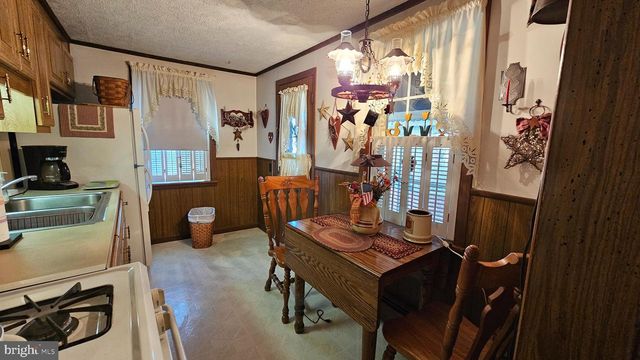 322 UNION ST, Columbia, PA 17512