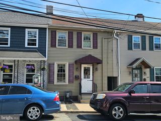 322 UNION ST, Columbia, PA 17512