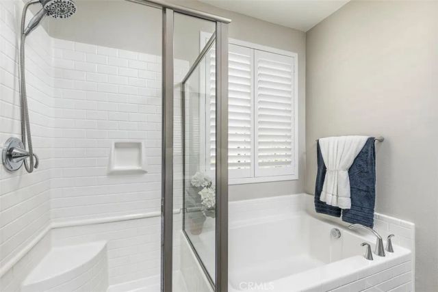 31454 Darlington Oak Drive, Winchester, CA 92596