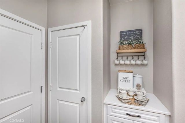 31454 Darlington Oak Drive, Winchester, CA 92596