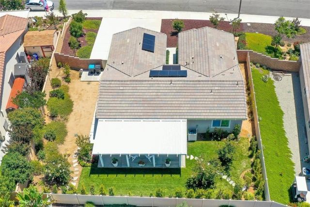 31454 Darlington Oak Drive, Winchester, CA 92596