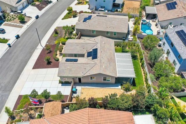 31454 Darlington Oak Drive, Winchester, CA 92596