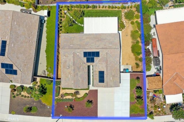 31454 Darlington Oak Drive, Winchester, CA 92596