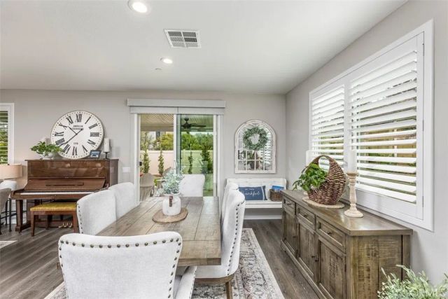 31454 Darlington Oak Drive, Winchester, CA 92596