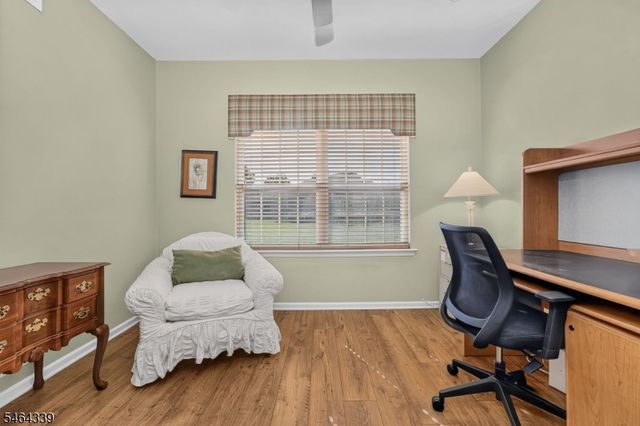 32 Daulton Dr, Franklin Twp., NJ 08873