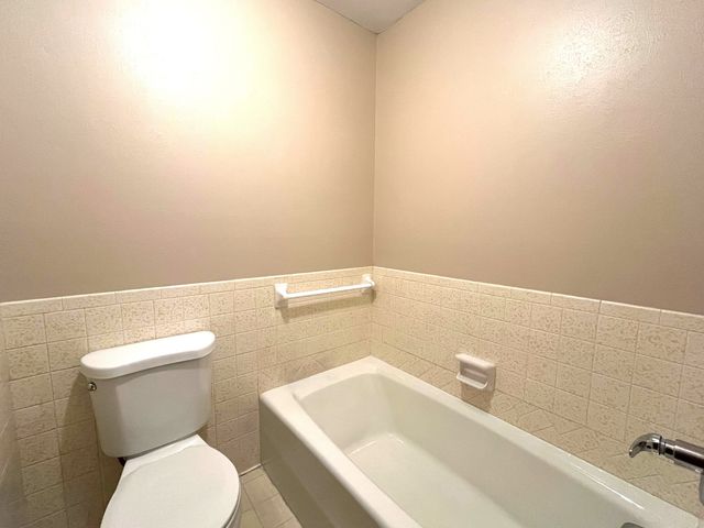 1202 W Munson Street, Denison, TX 75020