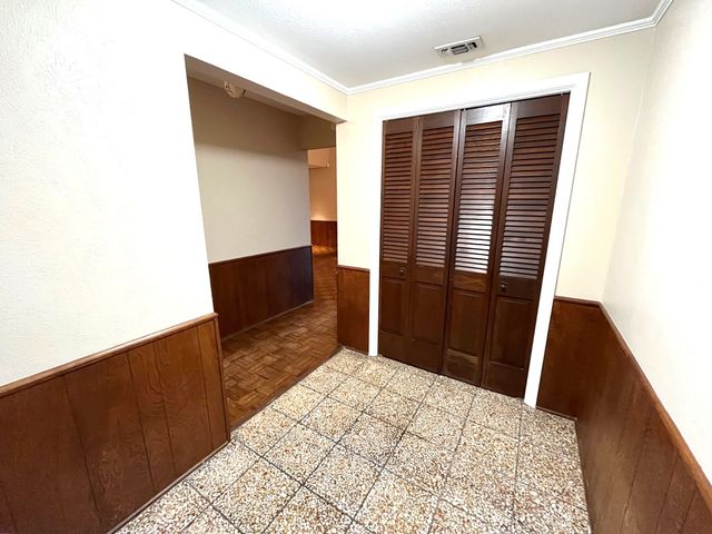 1202 W Munson Street, Denison, TX 75020