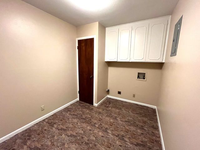 1202 W Munson Street, Denison, TX 75020