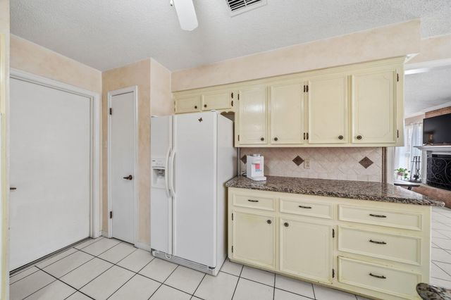 1002 Patricia Drive, Deer Park, TX 77536