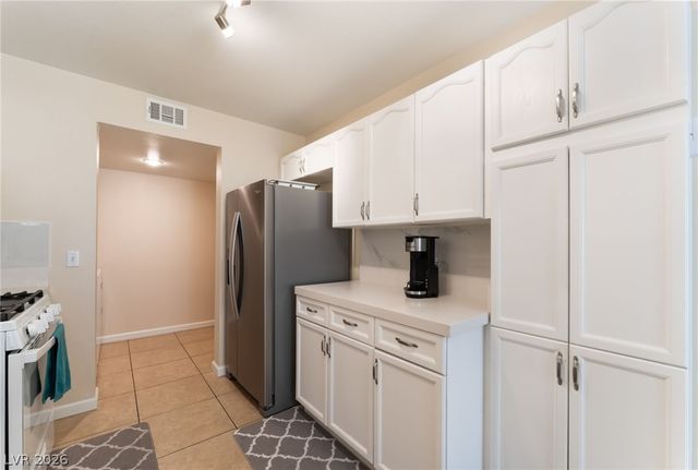 7945 Delbonita Avenue, Las Vegas, NV 89147