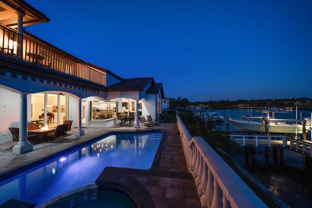 14 SUNSET BAY DRIVE, Belleair, FL 33756