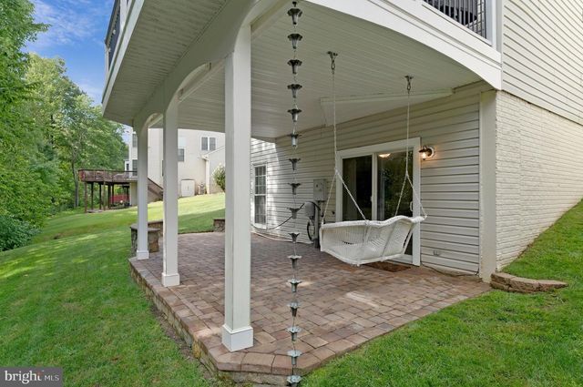 6547 CREEK RUN DR, Centreville, VA 20121