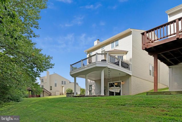 6547 CREEK RUN DR, Centreville, VA 20121