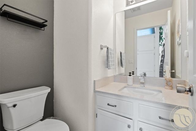 626 S 38th Street W 13, Billings, MT 59102