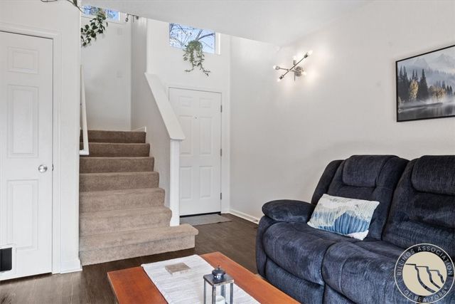 626 S 38th Street W 13, Billings, MT 59102