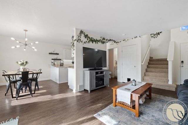 626 S 38th Street W 13, Billings, MT 59102