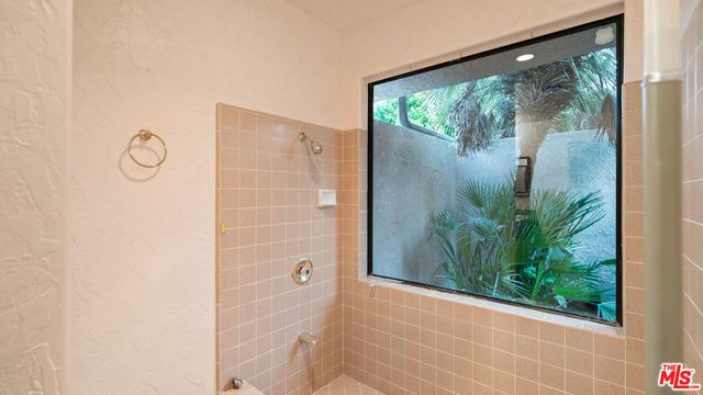 1592 S Compadre Road, Palm Springs, CA 92264