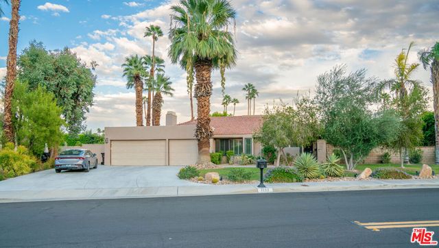 1592 S Compadre Road, Palm Springs, CA 92264