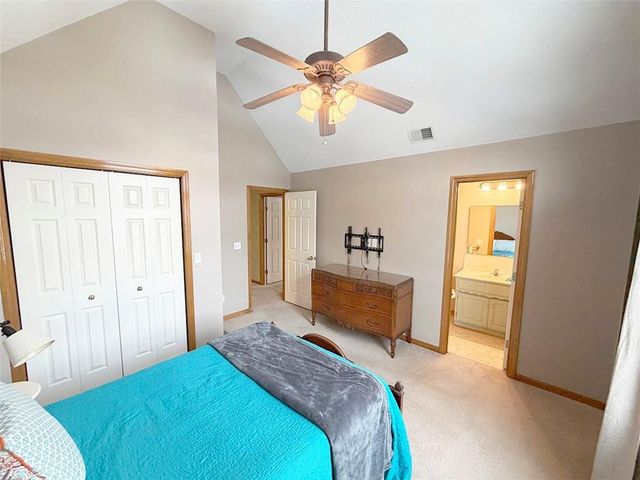 3796 SW Boulder Drive, Lee's Summit, MO 64082