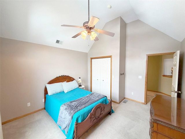 3796 SW Boulder Drive, Lee's Summit, MO 64082