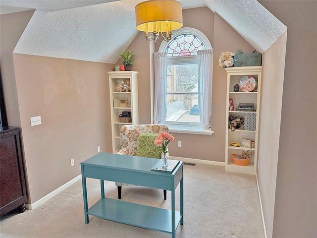 3796 SW Boulder Drive, Lee's Summit, MO 64082