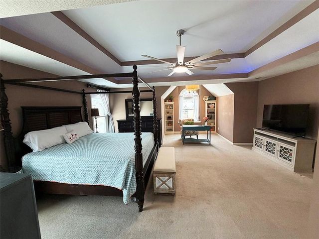 3796 SW Boulder Drive, Lee's Summit, MO 64082