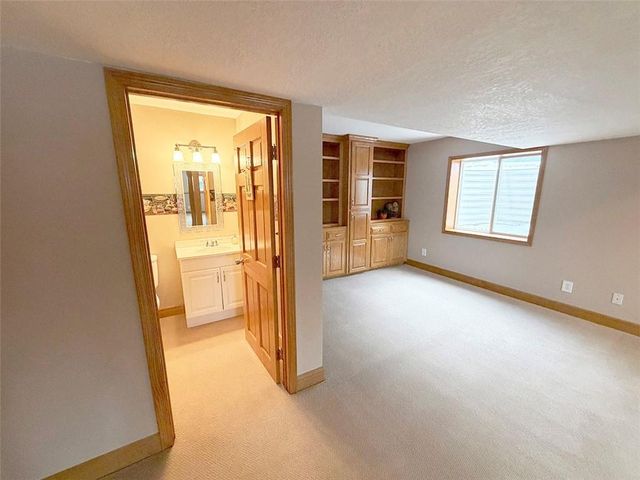 3796 SW Boulder Drive, Lee's Summit, MO 64082