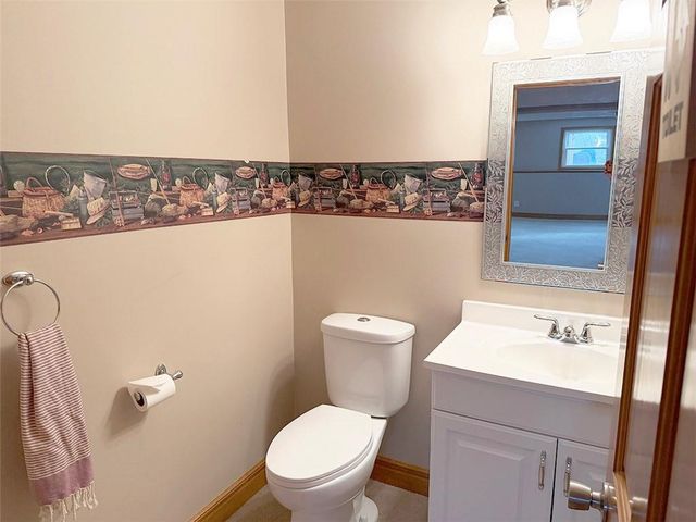 3796 SW Boulder Drive, Lee's Summit, MO 64082