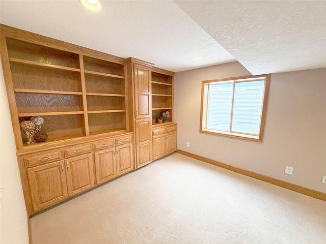 3796 SW Boulder Drive, Lee's Summit, MO 64082