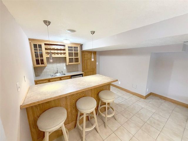 3796 SW Boulder Drive, Lee's Summit, MO 64082