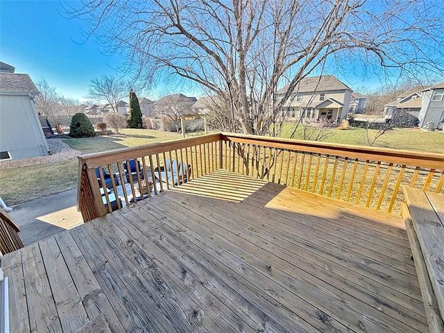 3796 SW Boulder Drive, Lee's Summit, MO 64082