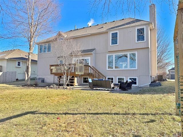 3796 SW Boulder Drive, Lee's Summit, MO 64082