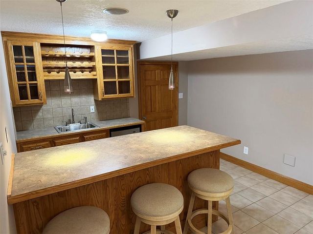 3796 SW Boulder Drive, Lee's Summit, MO 64082