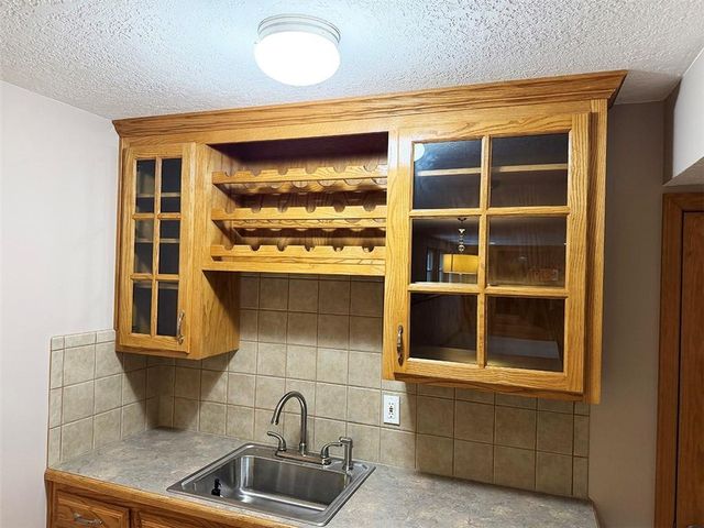 3796 SW Boulder Drive, Lee's Summit, MO 64082