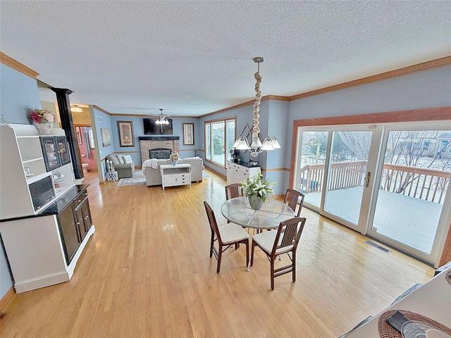 3796 SW Boulder Drive, Lee's Summit, MO 64082