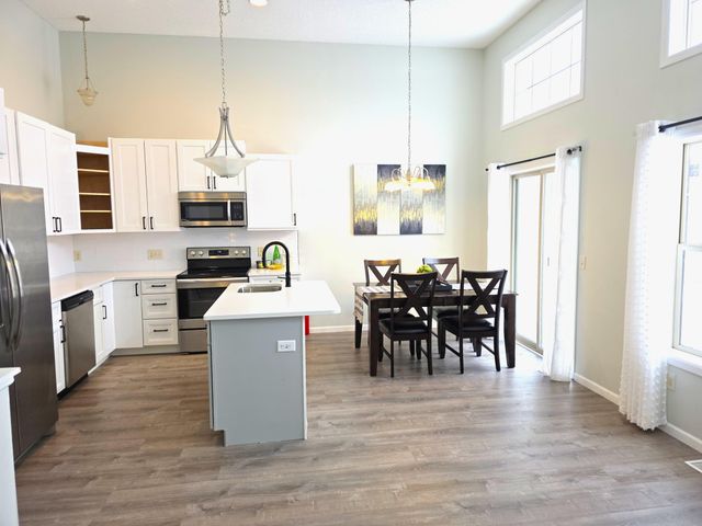 11629 Prospect Curve, Woodbury, MN 55129