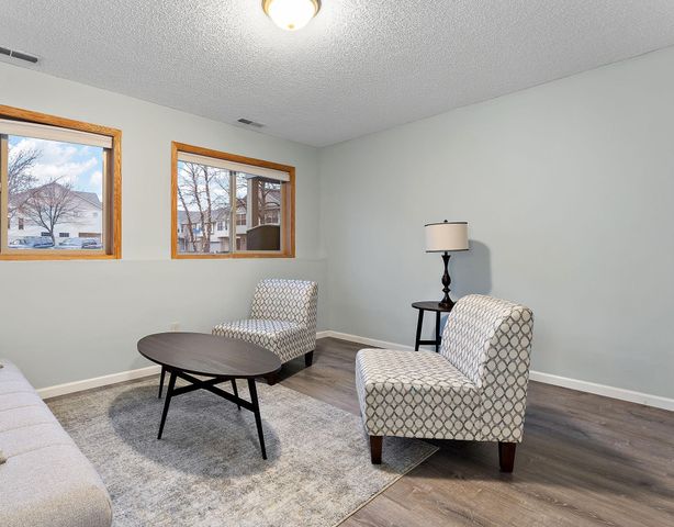 11629 Prospect Curve, Woodbury, MN 55129