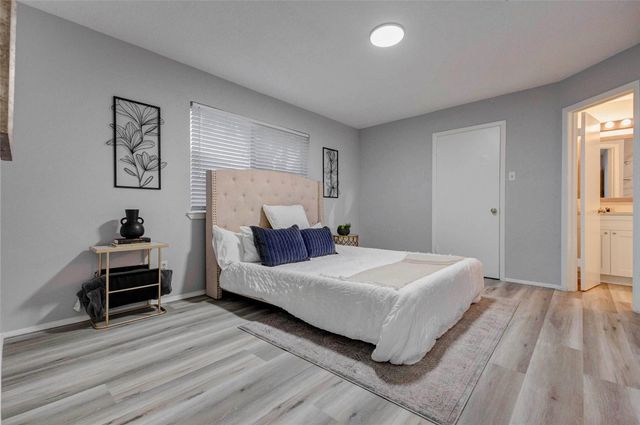 7006 Pickett Drive, Richmond, TX 77469