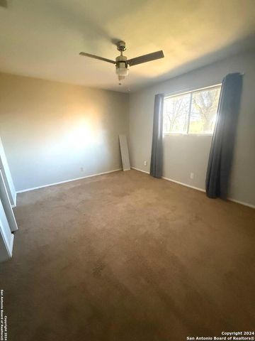 3401 Cliffside, Schertz, TX 78108