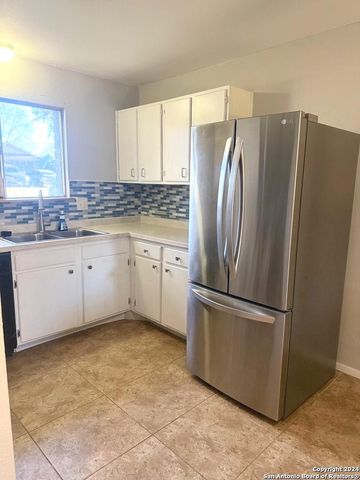 3401 Cliffside, Schertz, TX 78108