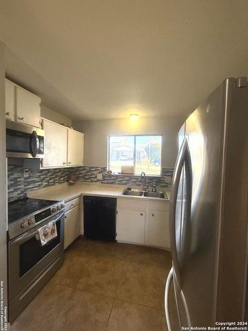 3401 Cliffside, Schertz, TX 78108