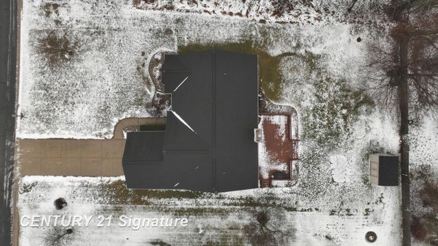 11404 Grand Oaks Drive, Clio, MI 48420