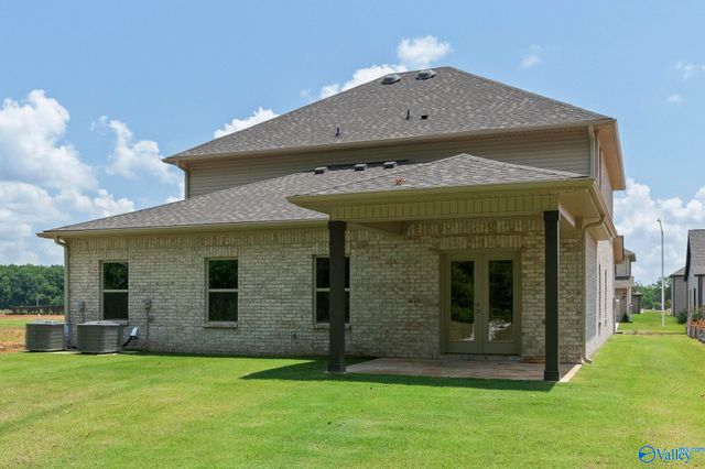 135 Hillis Lane, Hazel Green, AL 35750